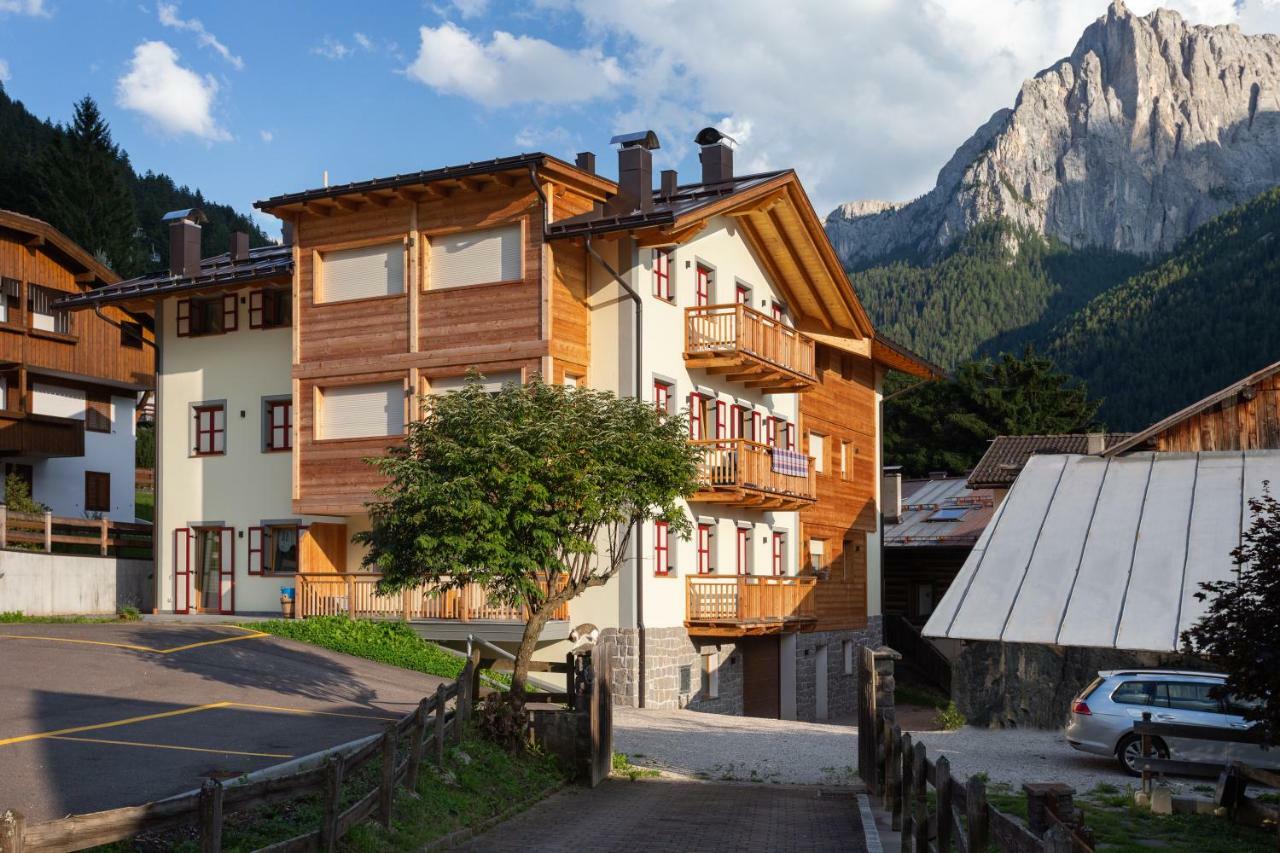 Casa Chris By Ama Val Di Fassa Lägenhet Pozza di Fassa Exteriör bild